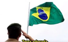Hino À Bandeira Do Brasil – Letra e Vídeo