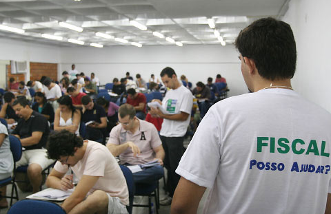 Concurso Público 2013. A Secretaria De Educação Do Ceará Oferece Três Mil Vagas Para O Cargo De Professor – Inscrição na CespeUnB.