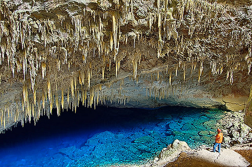 caverna-da-lagoa-azul
