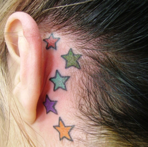 tatuagem-estrelas-coloridas