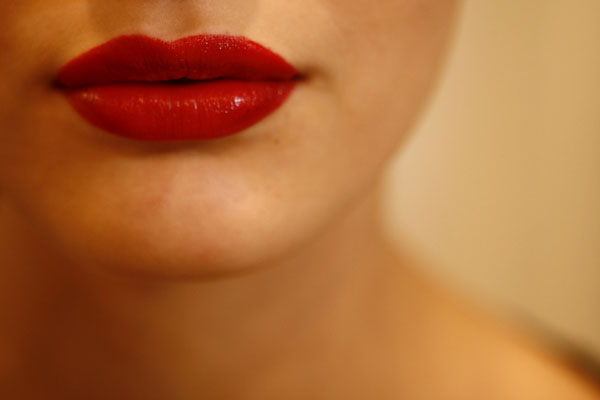 Dicas De Maquiagem Para Realçar Os Lábios – Como Fazer