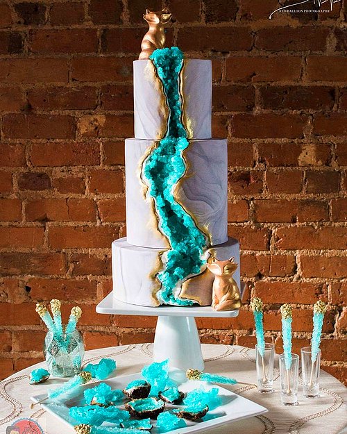Casamento Com Minerais Nova Decoração -bolos