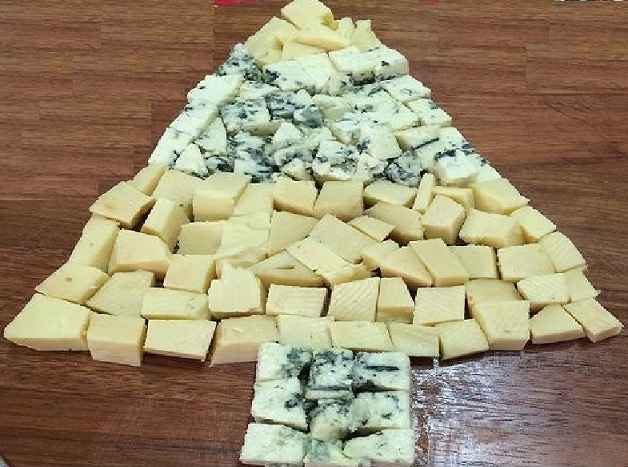arvore-de-natal-com-queijos