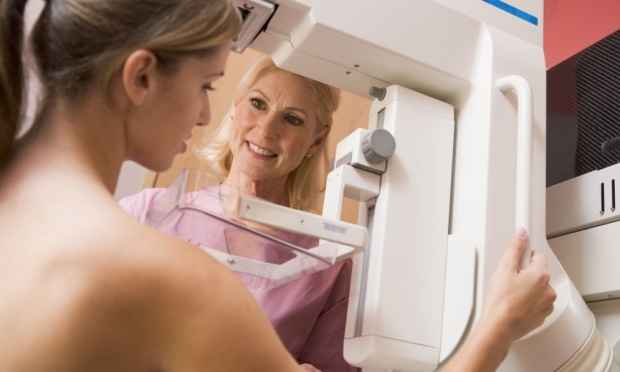 carreta-da-mamografia-gratuito-rosa-2016