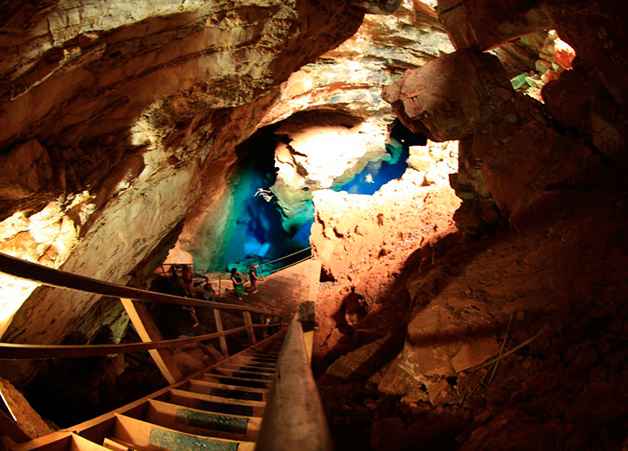 Caverna do Poço Azul – Como Visitar