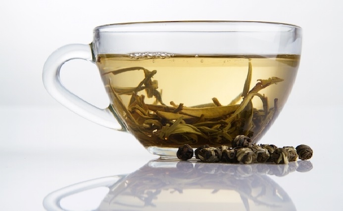 Chá Branco Para Queimar Gorduras – Benefícios e Receitas
